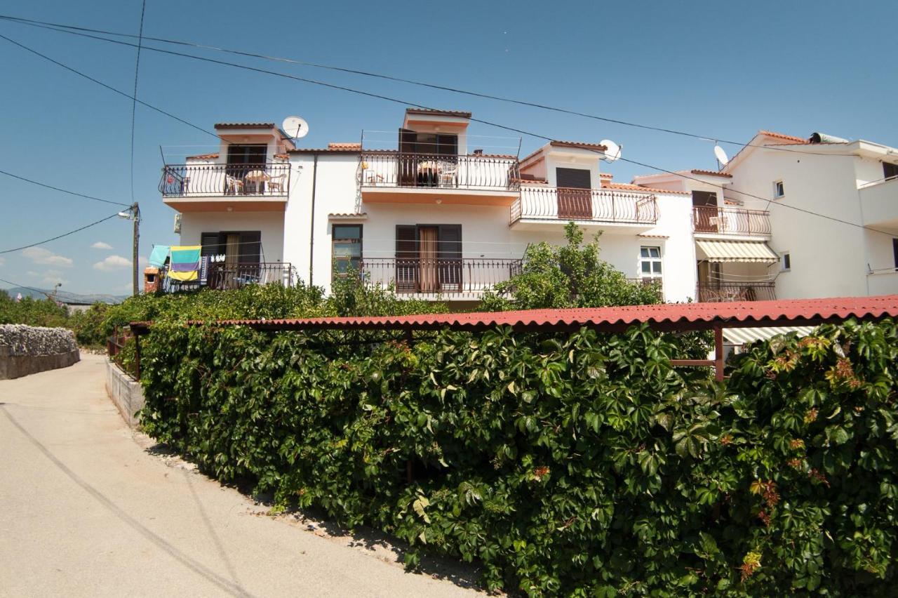 Apartments By The Sea Slatine, Ciovo - 12176 Экстерьер фото