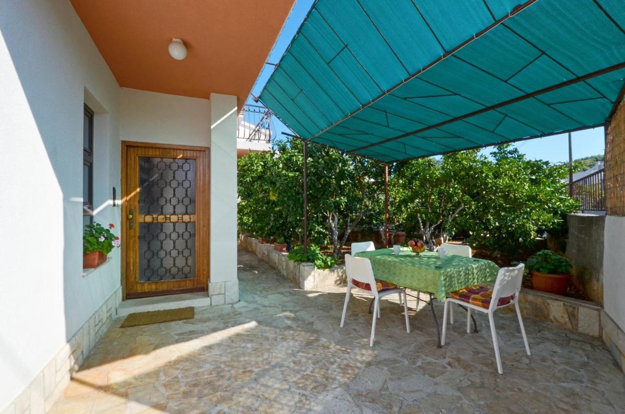 Apartments By The Sea Slatine, Ciovo - 12176 Экстерьер фото