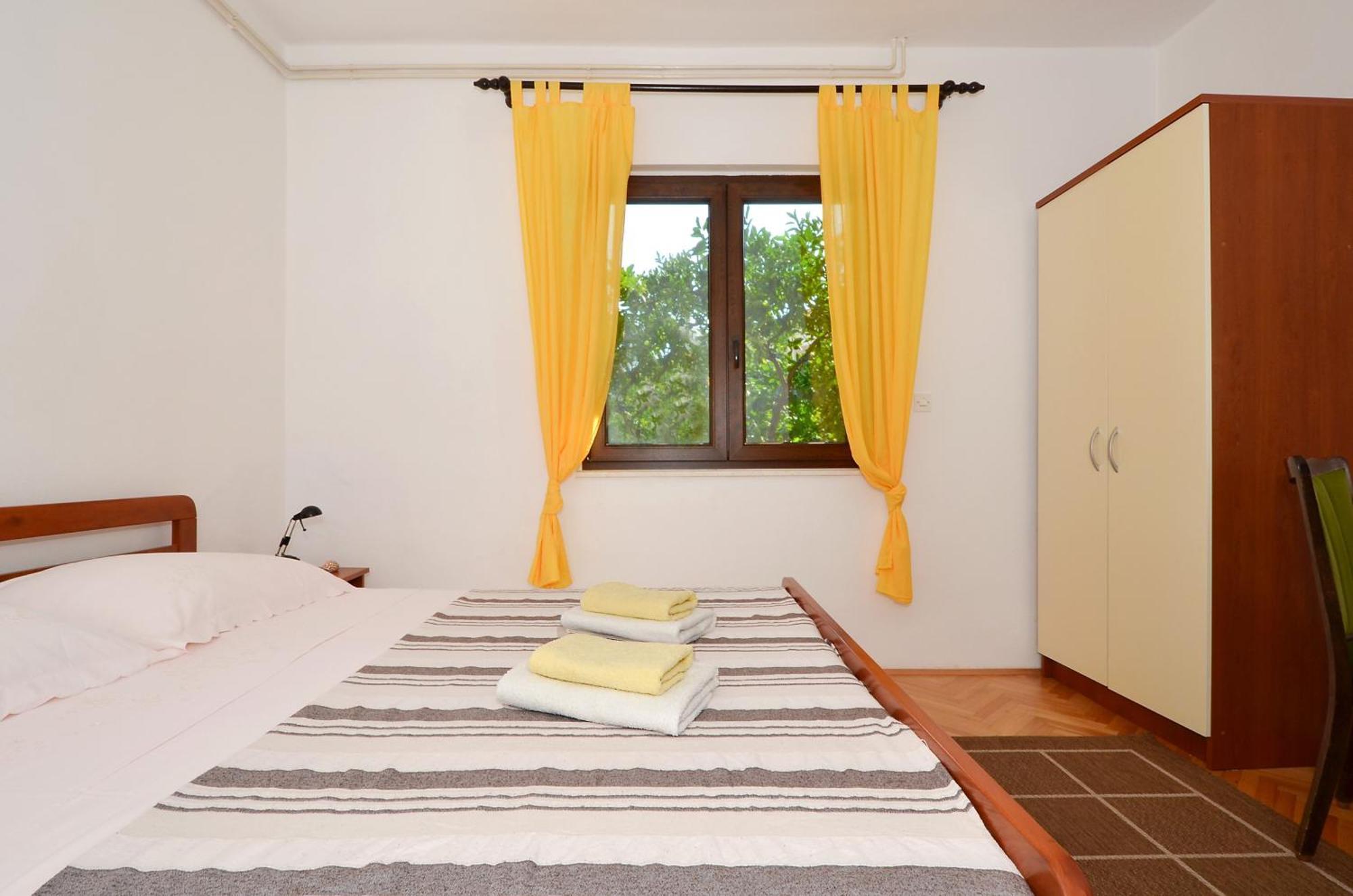 Apartments By The Sea Slatine, Ciovo - 12176 Номер фото
